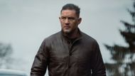 Tom Hardy as Harry Da Souza (Image via Paramount+)